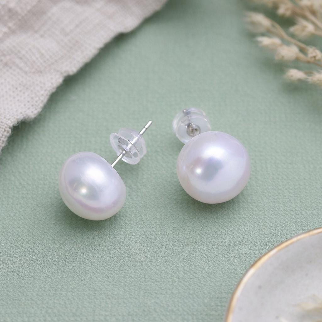 Freshwater Pearl Button Stud Earrings