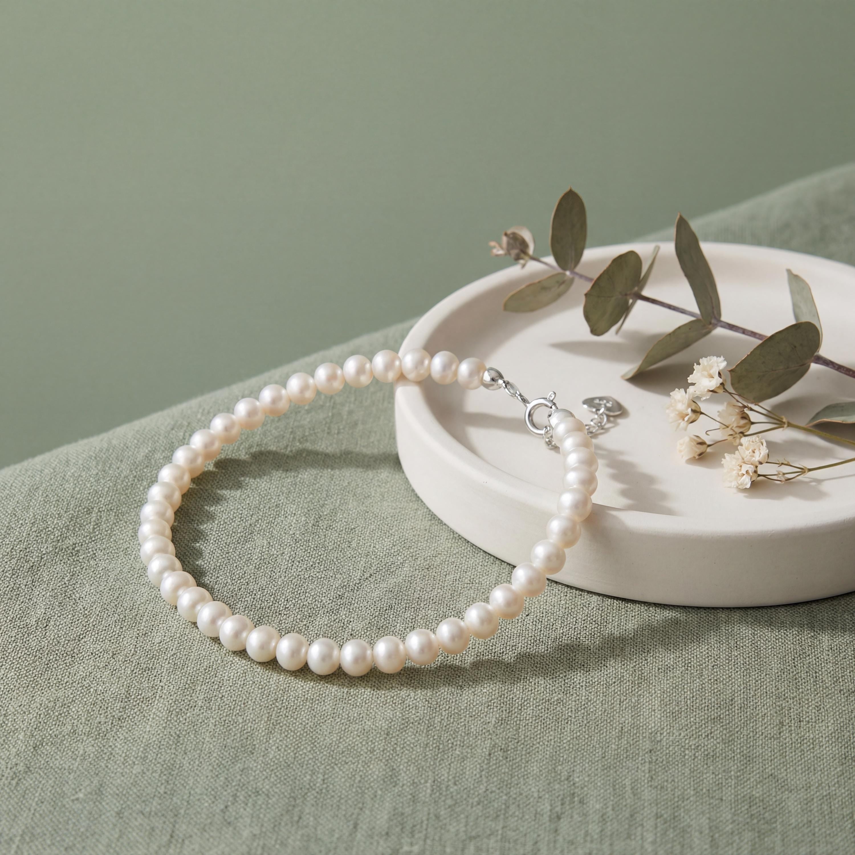 Timeless Pearl Bracelet
