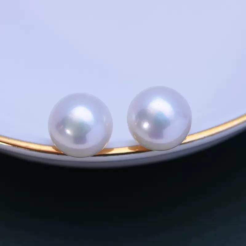 Freshwater Pearl Button Stud Earrings